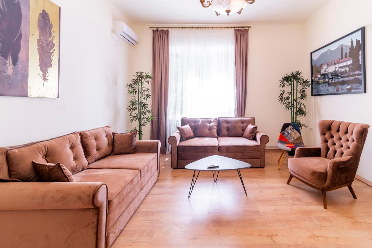 Jevrejska - Central Apartment With Free Parking Новий Сад Екстер'єр фото